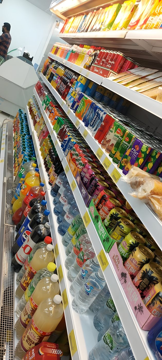 Chiller of soft drinks and juices